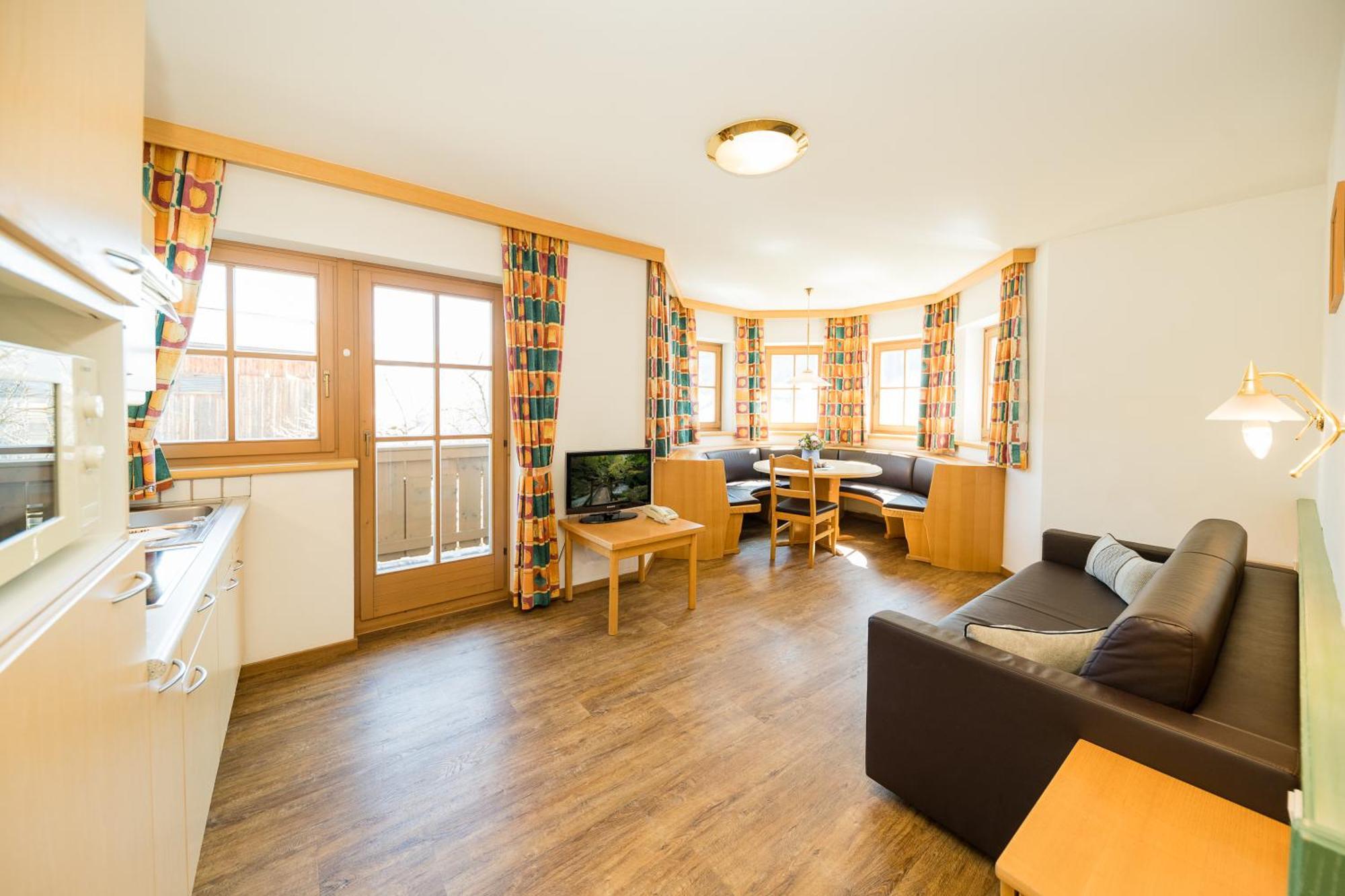 Feriengut Hasenau Aparthotel Saalbach-Hinterglemm Exterior foto